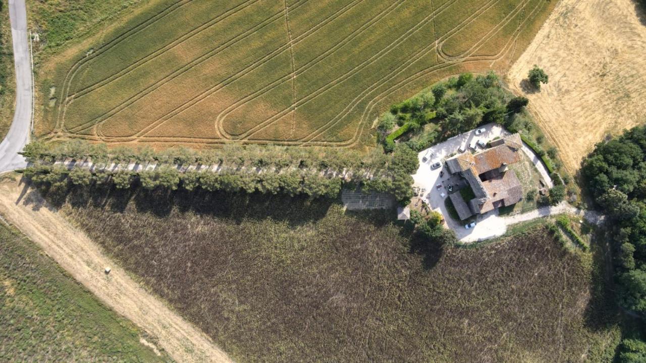 Agriturismo Castello Di Belforte Тоді Екстер'єр фото