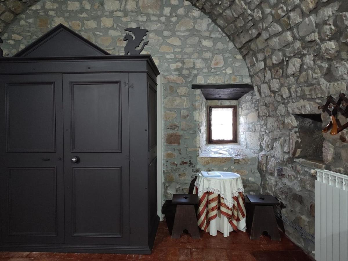 Agriturismo Castello Di Belforte Тоді Екстер'єр фото