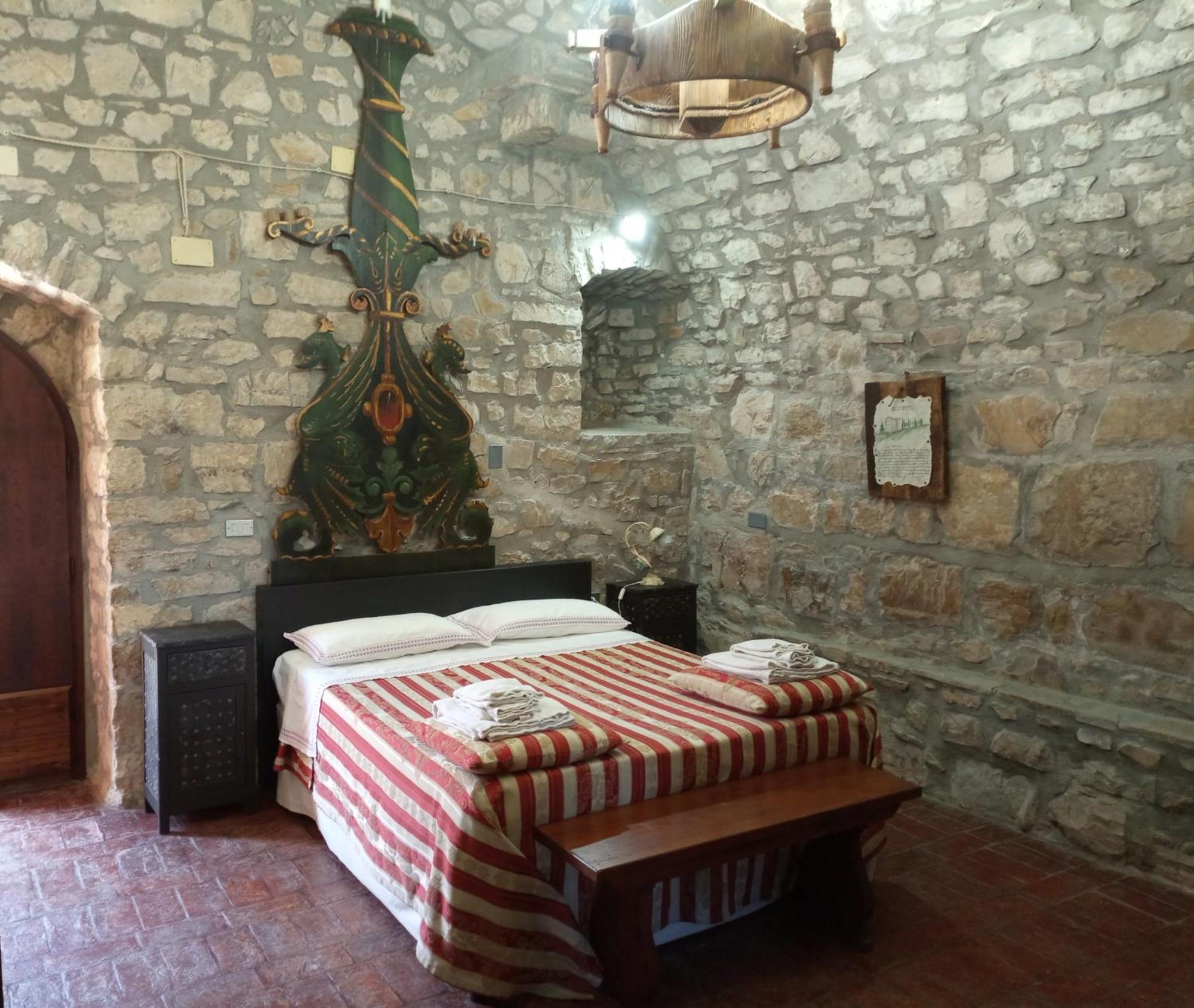 Agriturismo Castello Di Belforte Тоді Екстер'єр фото