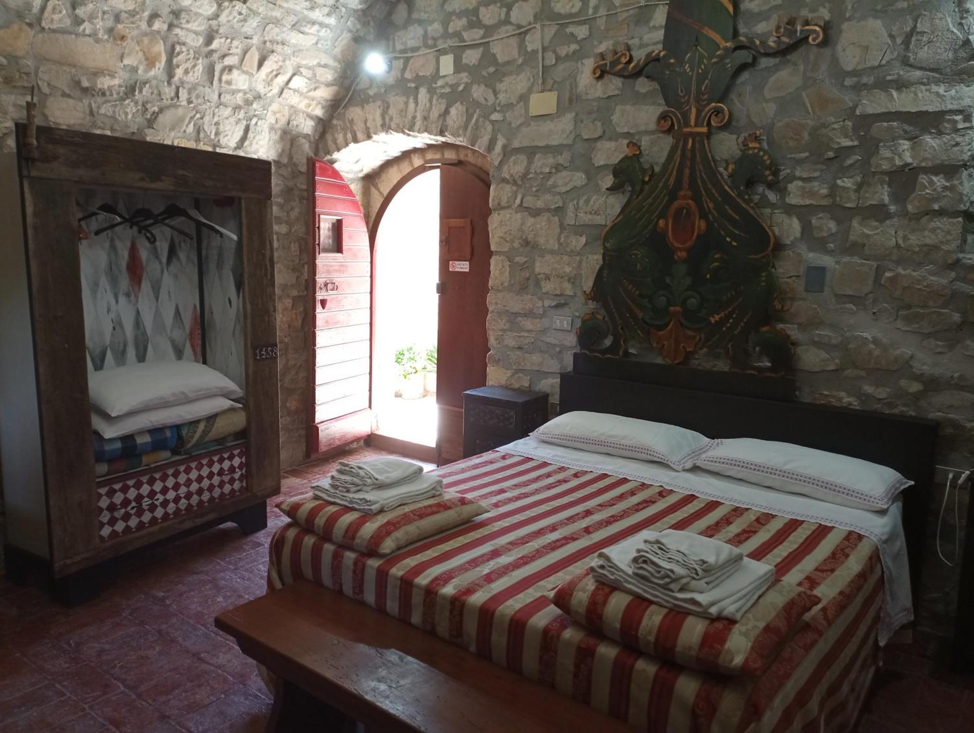 Agriturismo Castello Di Belforte Тоді Екстер'єр фото