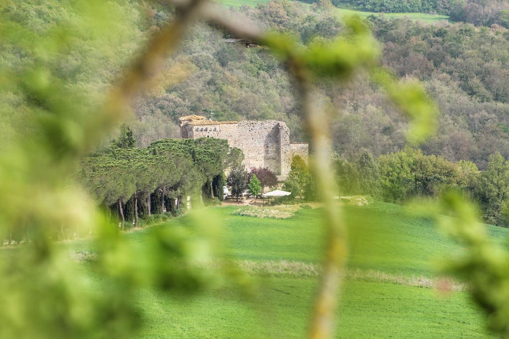 Agriturismo Castello Di Belforte Тоді Екстер'єр фото