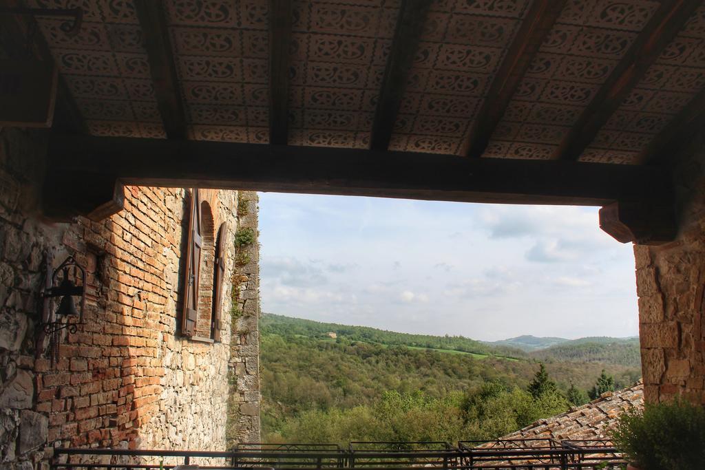 Agriturismo Castello Di Belforte Тоді Екстер'єр фото