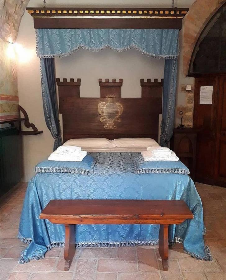 Agriturismo Castello Di Belforte Тоді Екстер'єр фото