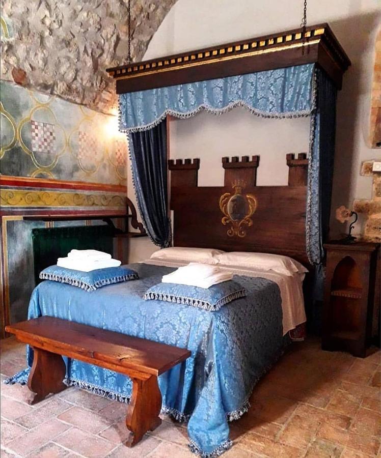 Agriturismo Castello Di Belforte Тоді Екстер'єр фото